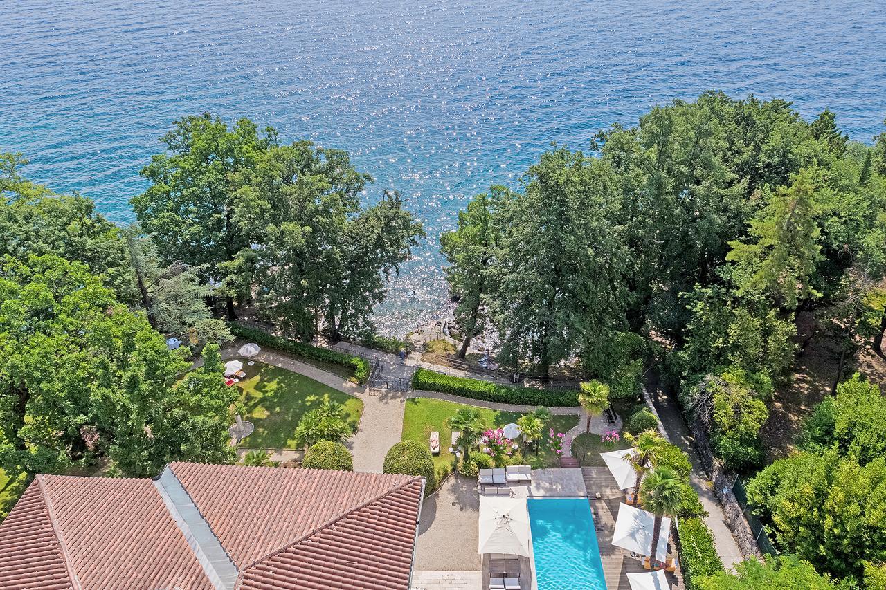 Hotel Villa Astra Laurana Esterno foto